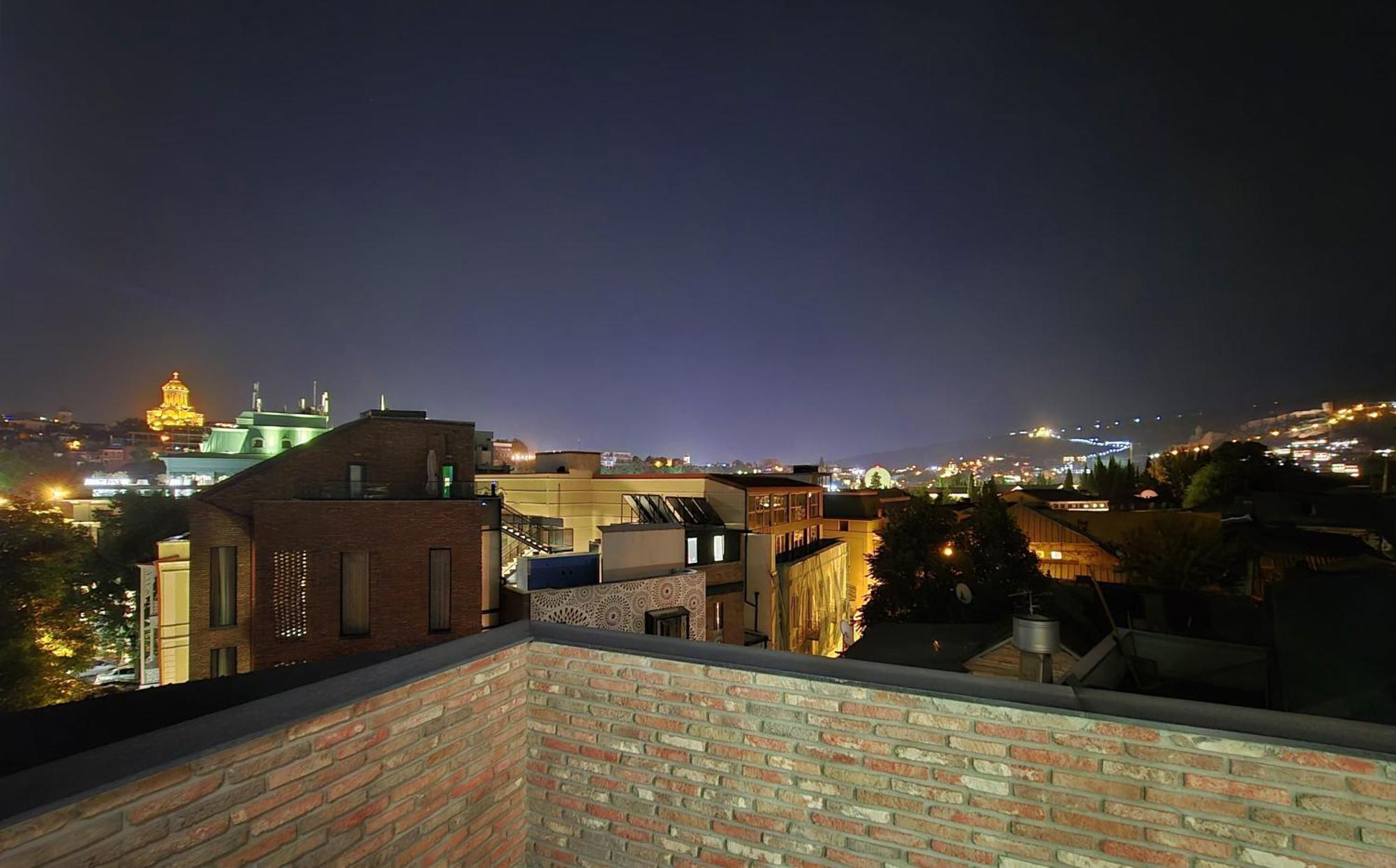 Griffin Hotel Tbilisi Exterior foto