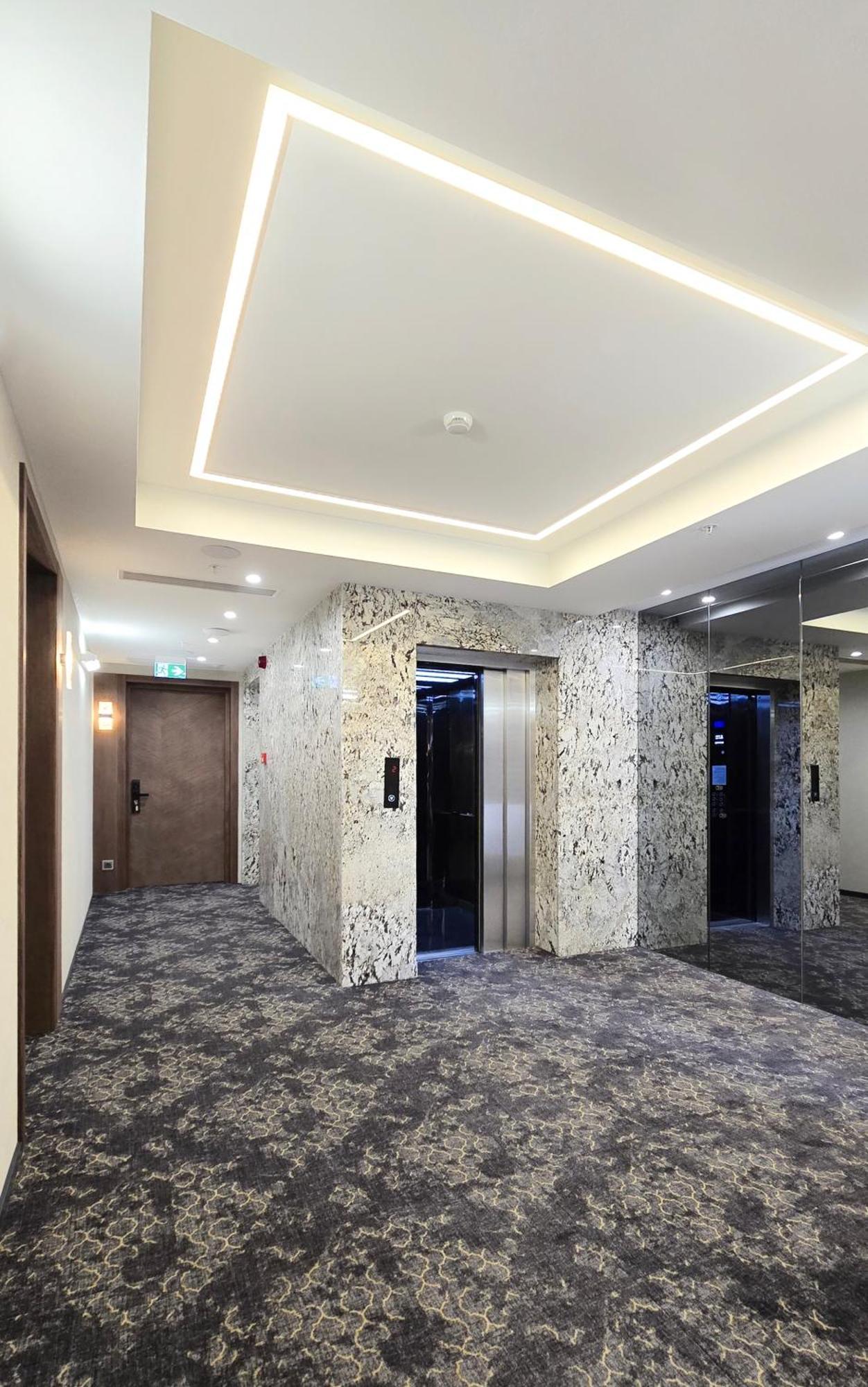 Griffin Hotel Tbilisi Exterior foto